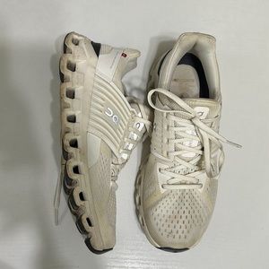 White Oncloud Cloudswifts